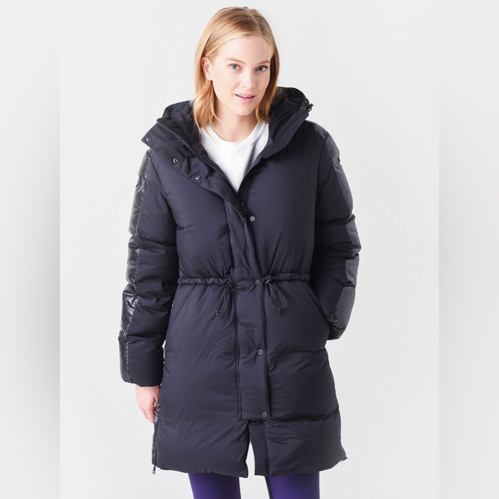 The Aztech Mountain Women's Badrutt's Super Puffer Parka